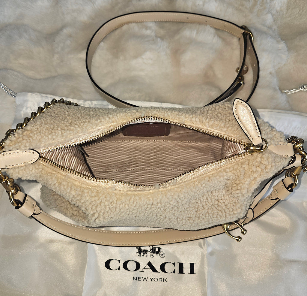 Coach NWT Juliet 25 Shoulder Bag in Cream Shearling