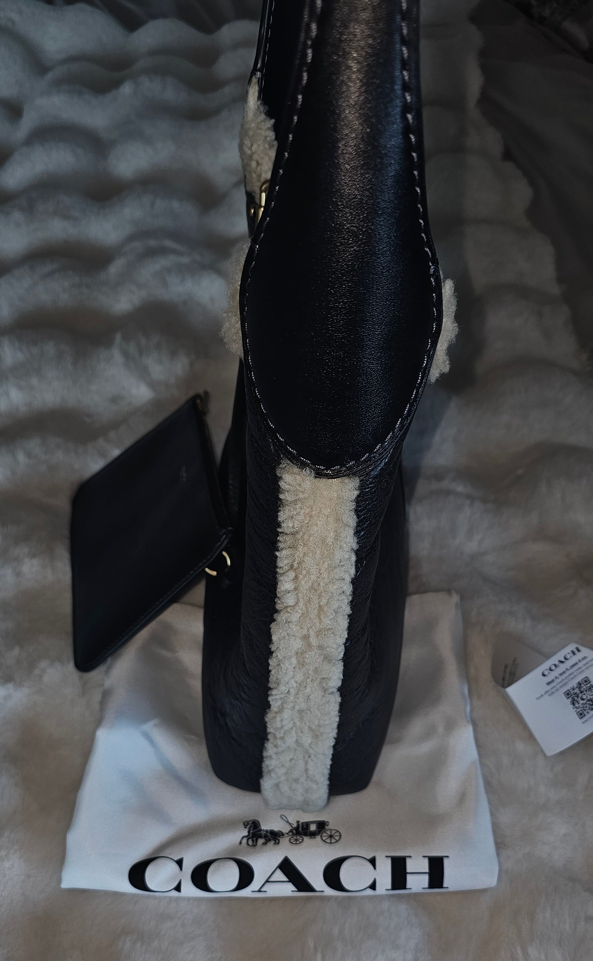 Coach NWT Brooklyn 28 With Shearling and Wristlet