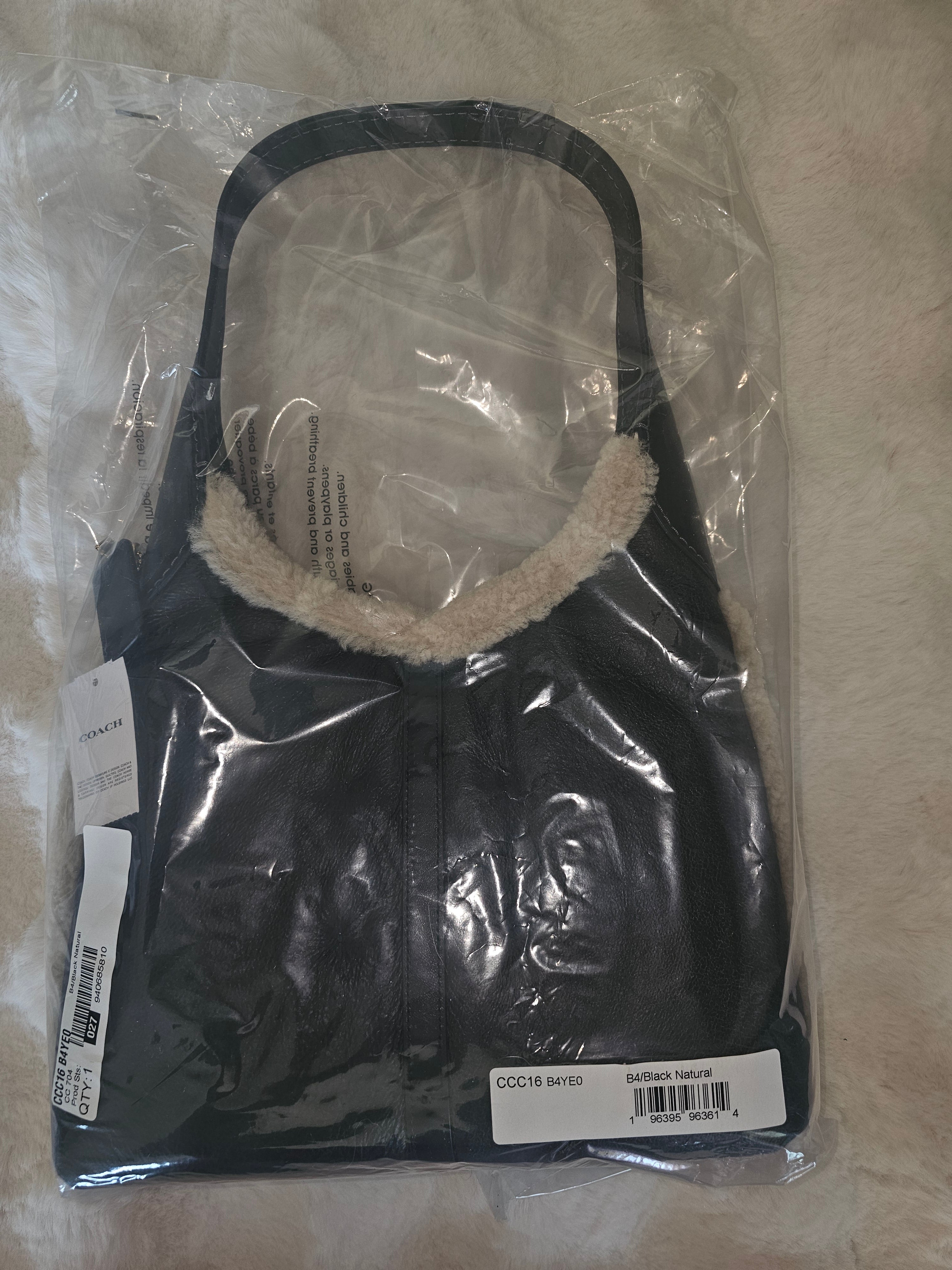 Coach NWT Brooklyn 28 With Shearling and Wristlet