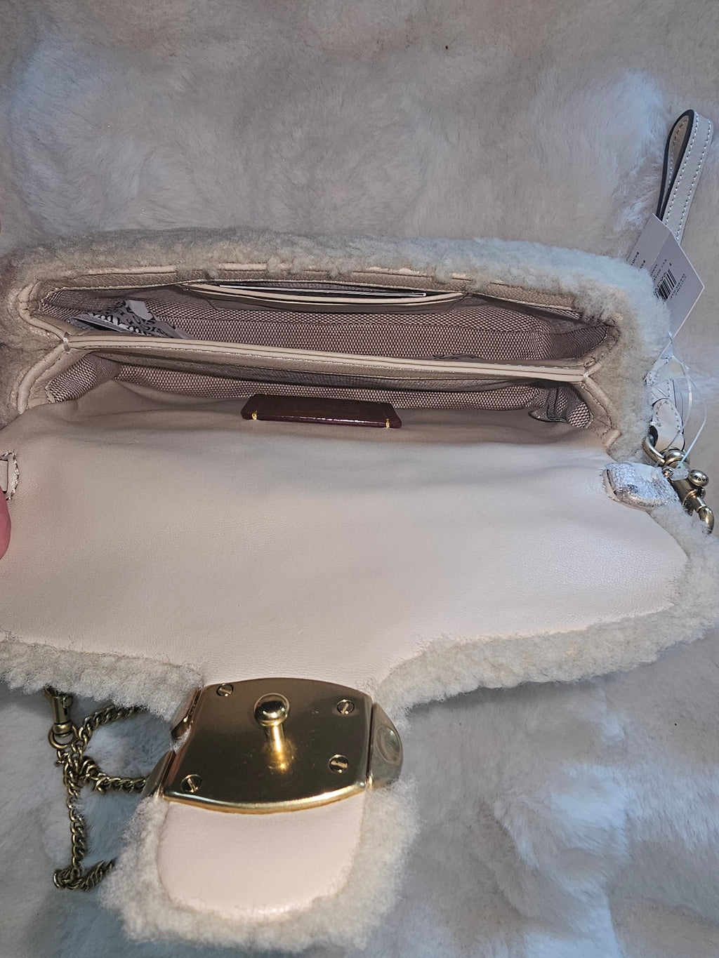 Coach NWT Tabby 19 Crossbody in Beige Shearling